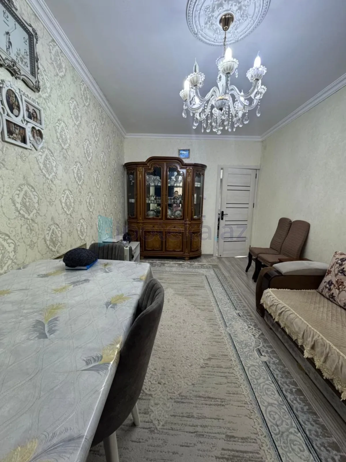 Satılır 2 otaqlı köhnə tikili 65 m²