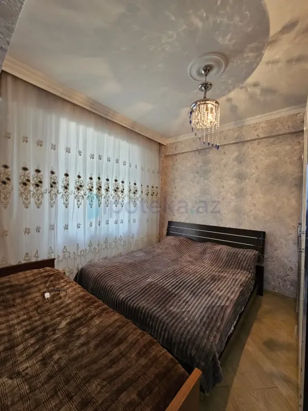 Satılır 3 otaqlı yeni tikili 80 m²