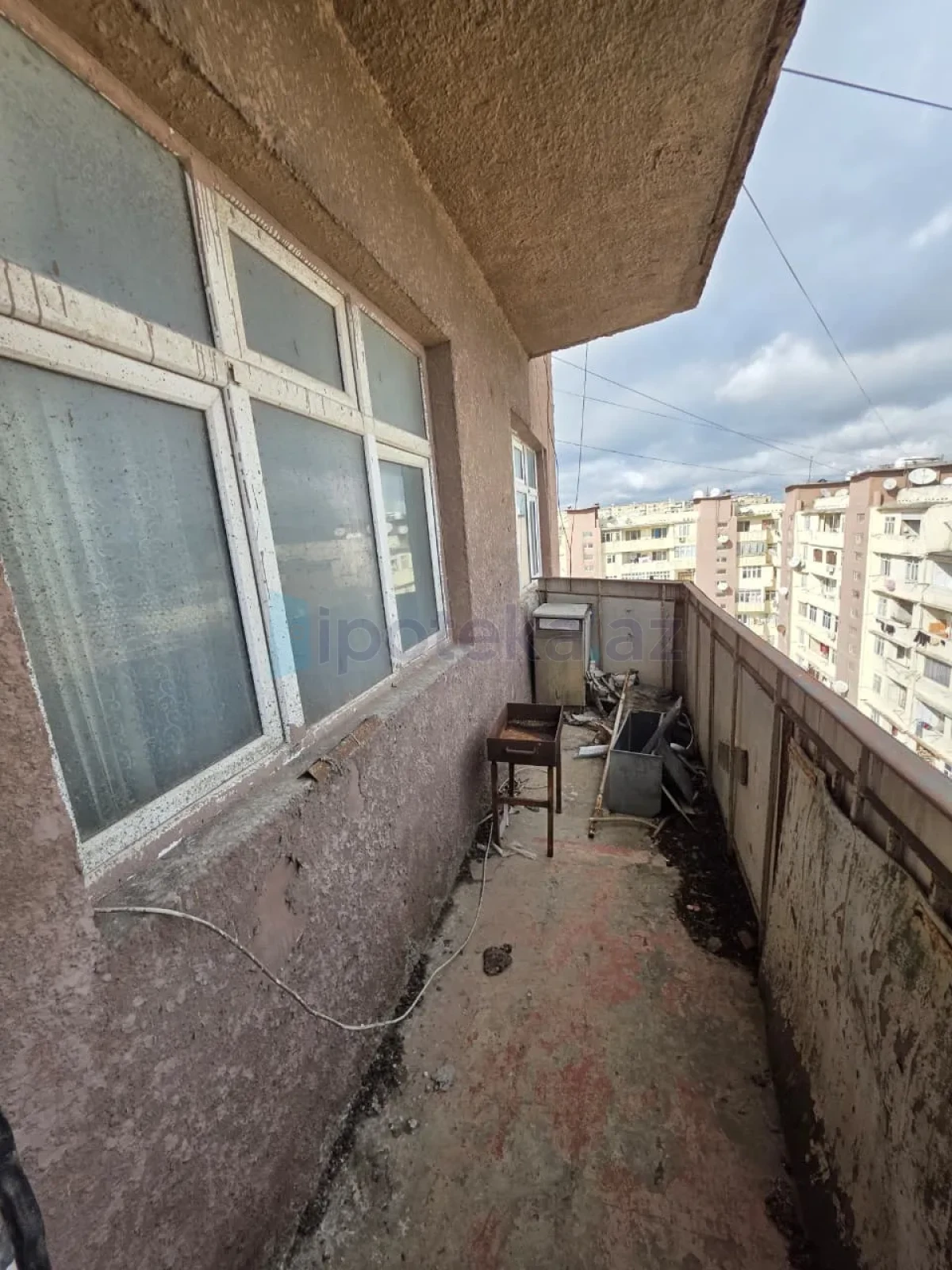 Satılır 2 otaqlı köhnə tikili 60 m²