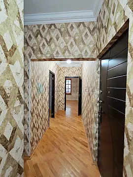 Satılır 2 otaqlı köhnə tikili 65 m²