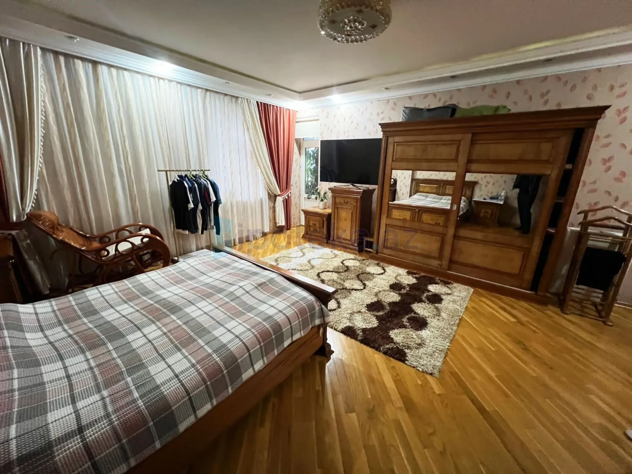 Satılır 4 otaqlı yeni tikili 185 m²