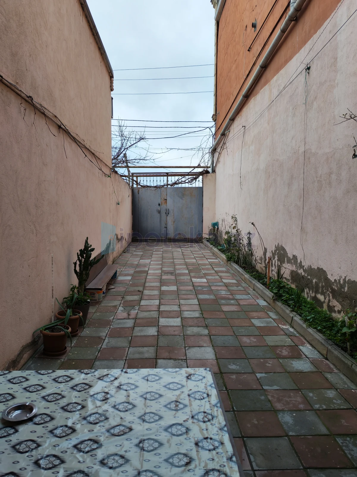 Satılır 4 otaqlı həyət evi 90 m²