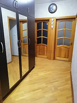 Satılır 3 otaqlı köhnə tikili 79.9 m²