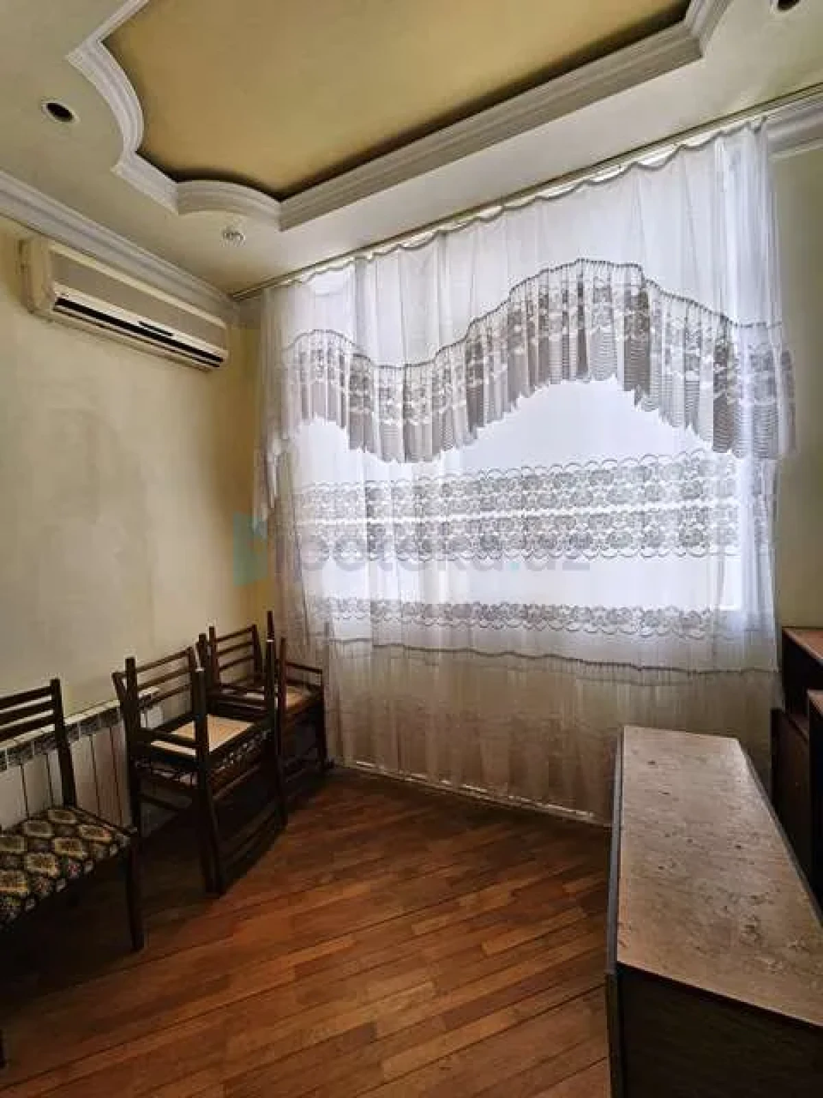 Satılır 3 otaqlı köhnə tikili 70 m²