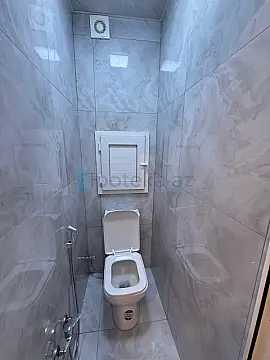 Satılır 3 otaqlı köhnə tikili 100 m²
