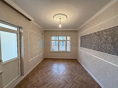 Satılır 3 otaqlı köhnə tikili 100 m²