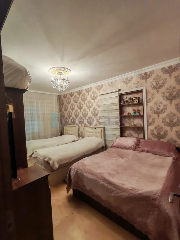 Satılır 3 otaqlı köhnə tikili 80 m²