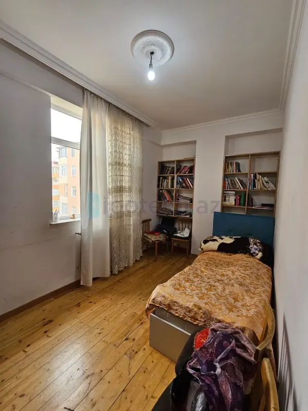 Satılır 3 otaqlı yeni tikili 57 m²