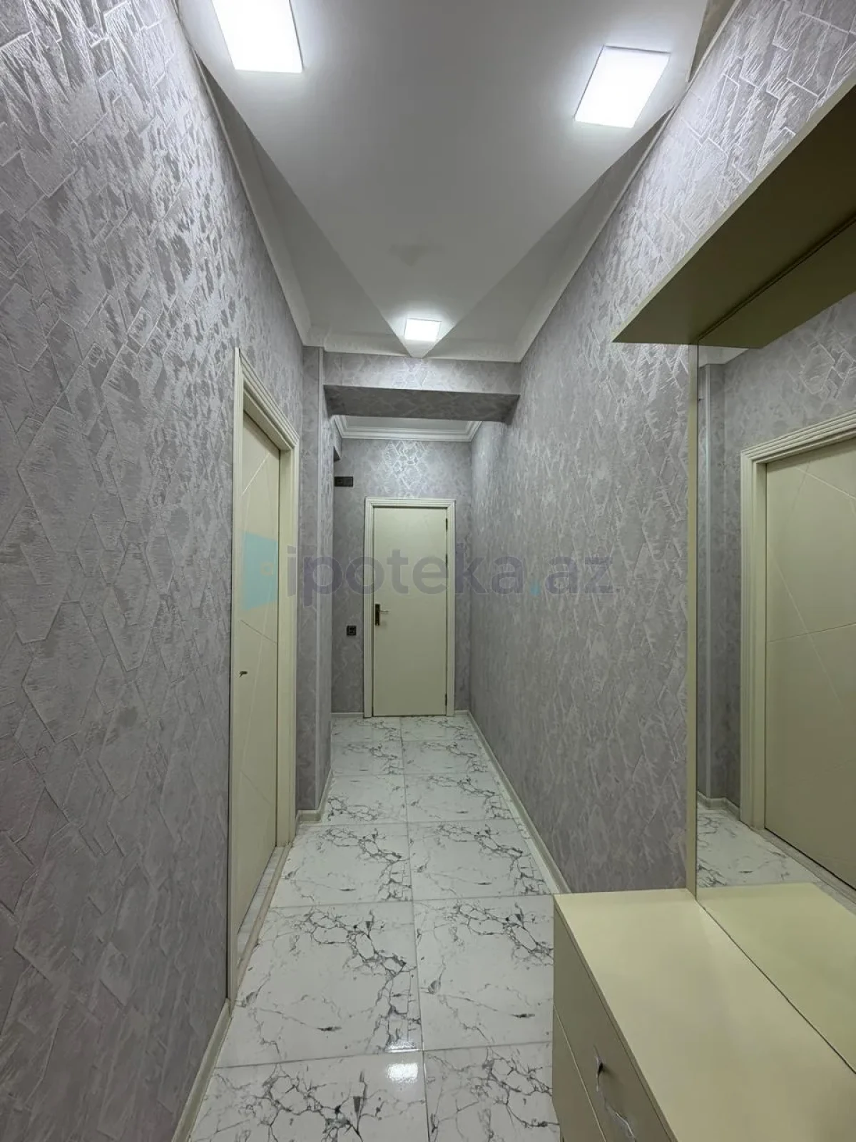 Satılır 3 otaqlı yeni tikili 57 m²