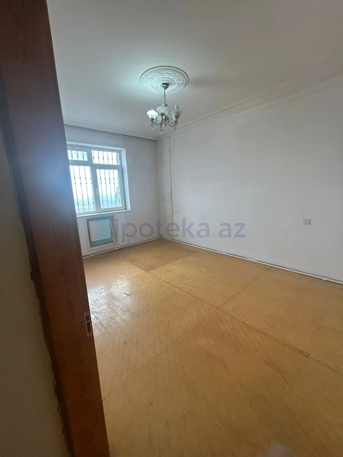 Satılır 3 otaqlı yeni tikili 95 m²