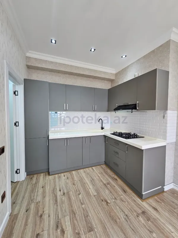 Satılır 3 otaqlı yeni tikili 74 m²