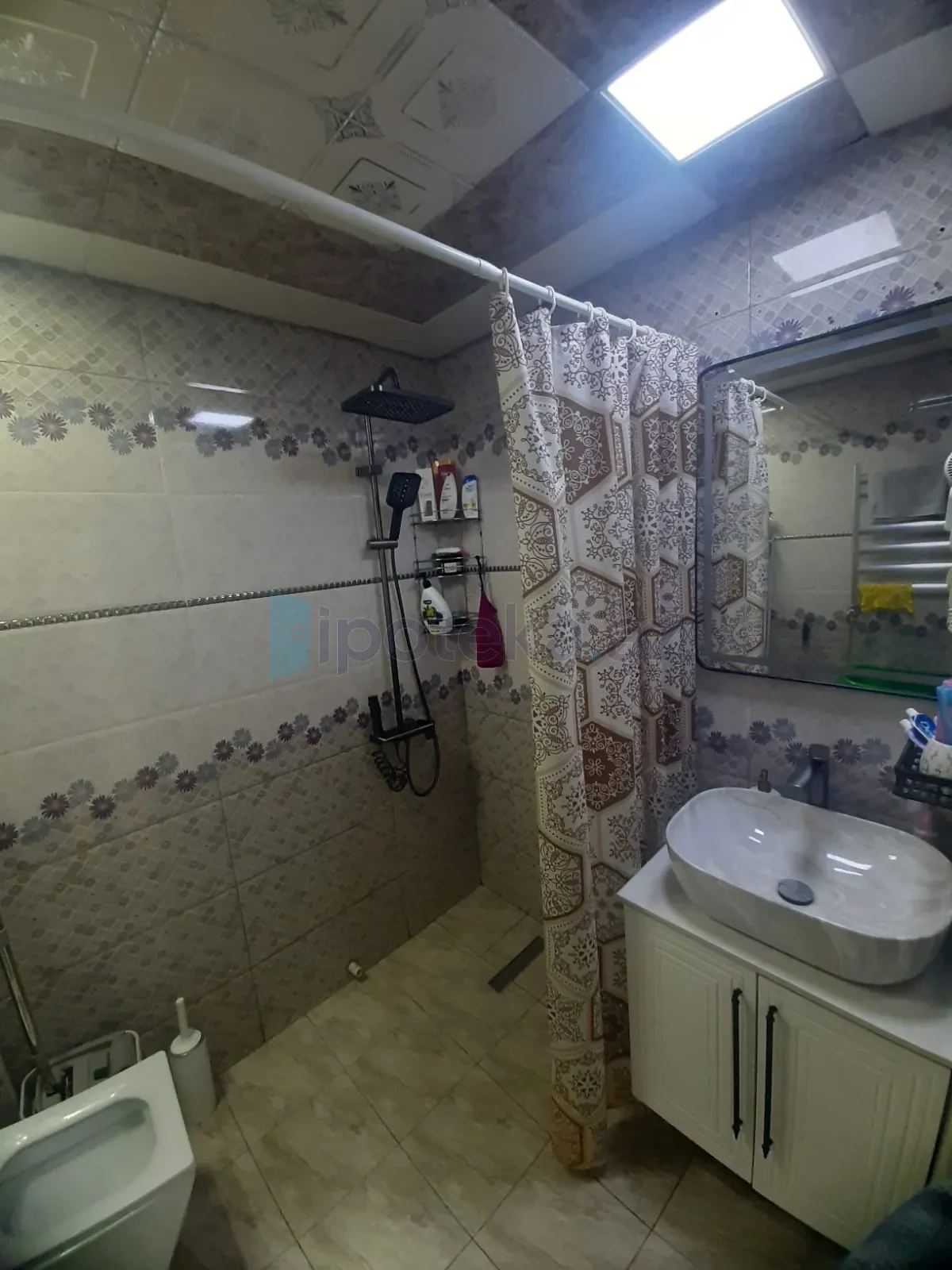 Satılır 2 otaqlı yeni tikili 61 m²