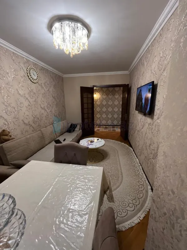 Satılır 3 otaqlı yeni tikili 85 m²