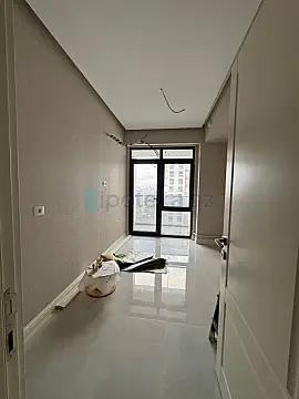 Satılır 3 otaqlı yeni tikili 84.3 m²