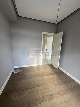 Satılır 3 otaqlı yeni tikili 84.3 m²