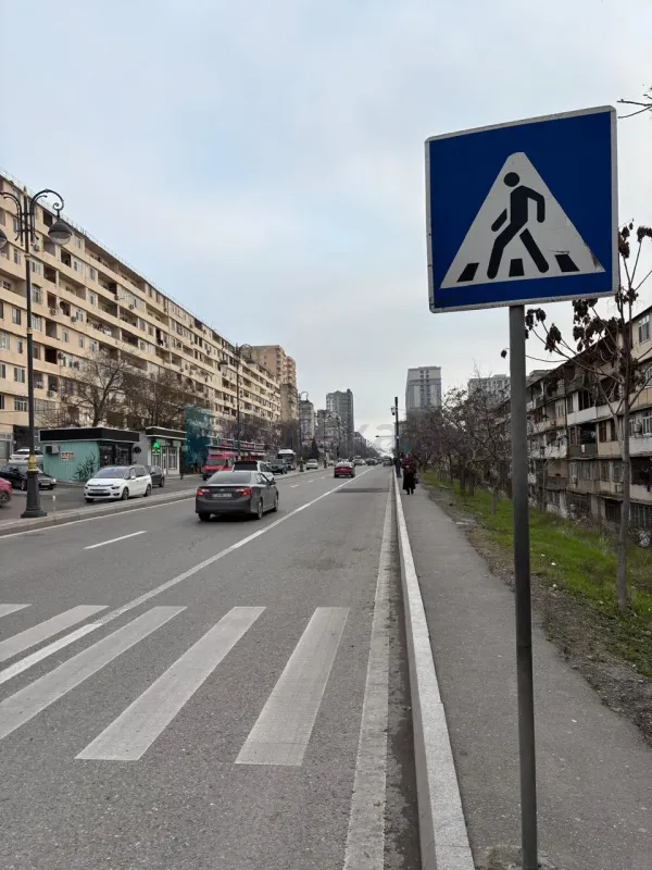 Satılır 4 otaqlı köhnə tikili 110 m²