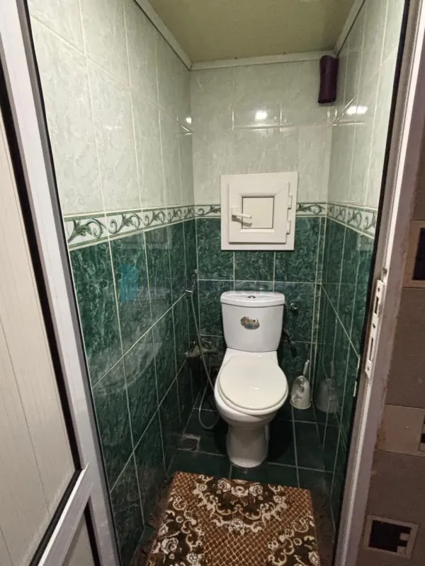 Satılır 4 otaqlı köhnə tikili 110 m²