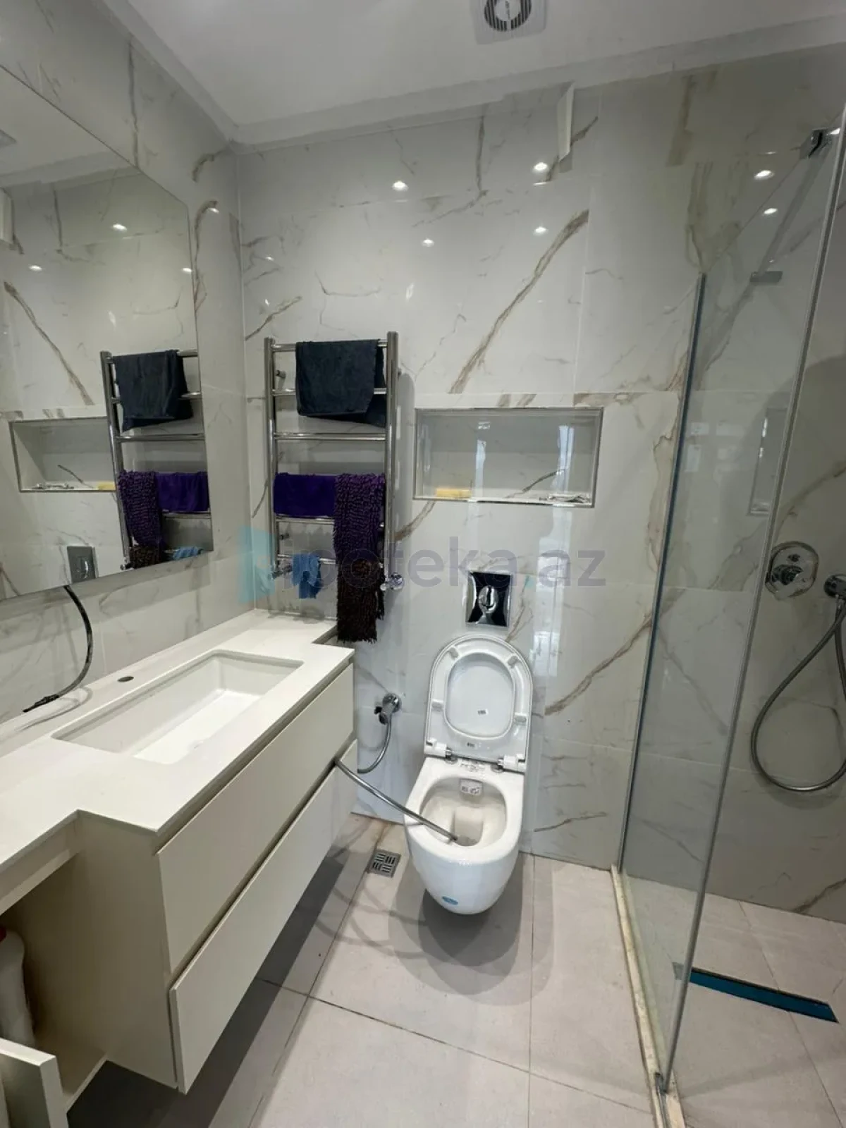 Satılır 3 otaqlı yeni tikili 84.3 m²