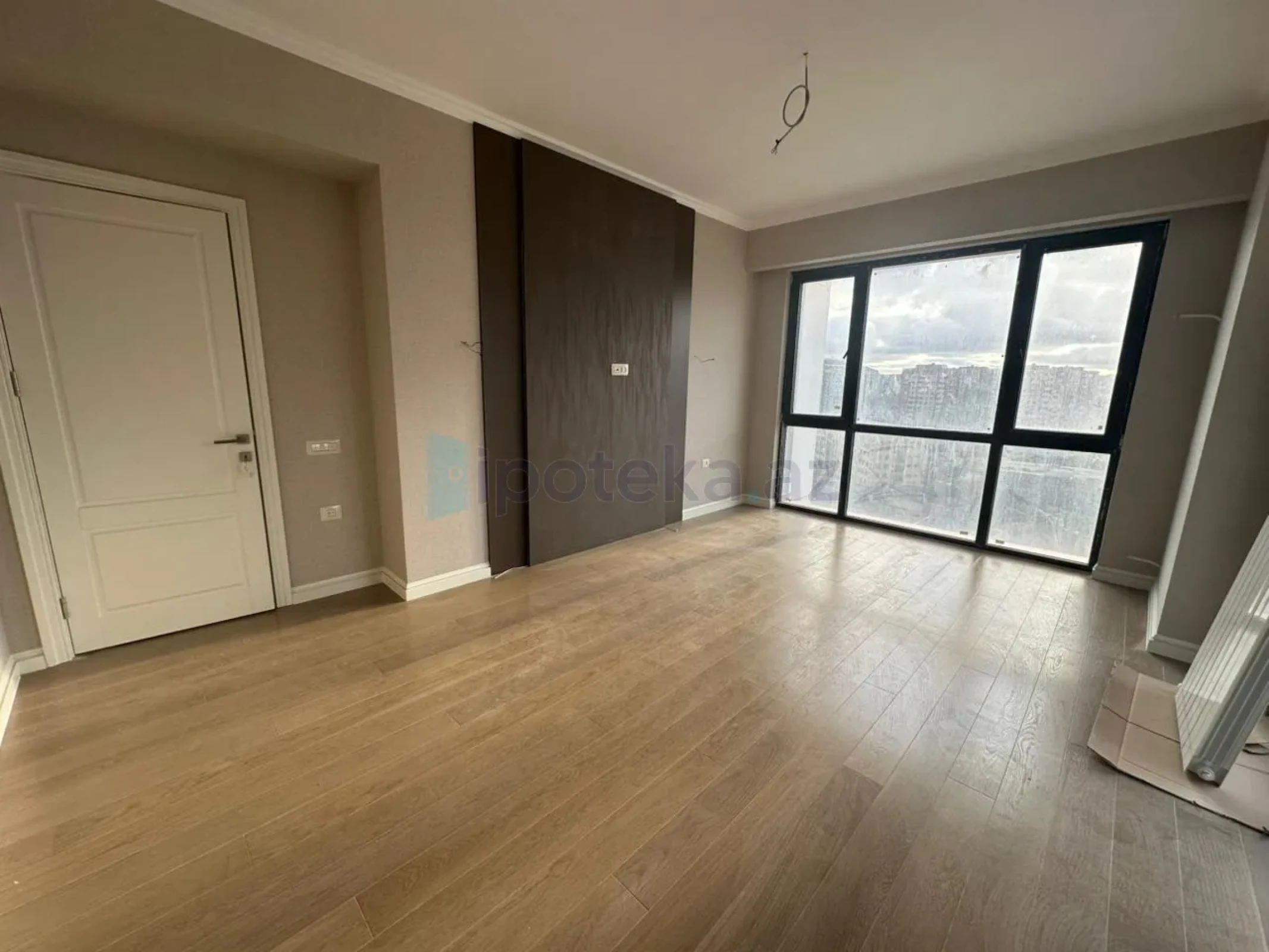 Satılır 3 otaqlı yeni tikili 84.3 m²