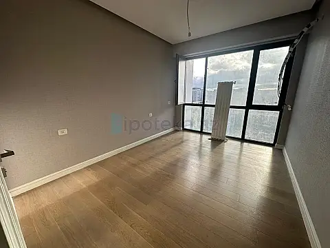 Satılır 3 otaqlı yeni tikili 84.3 m²