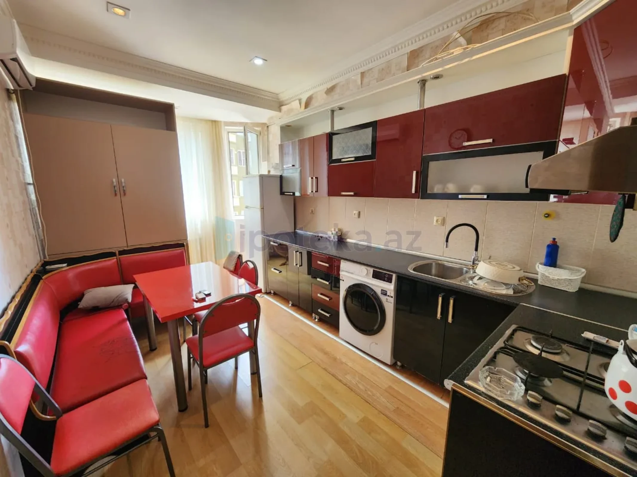 Satılır 3 otaqlı yeni tikili 86 m²