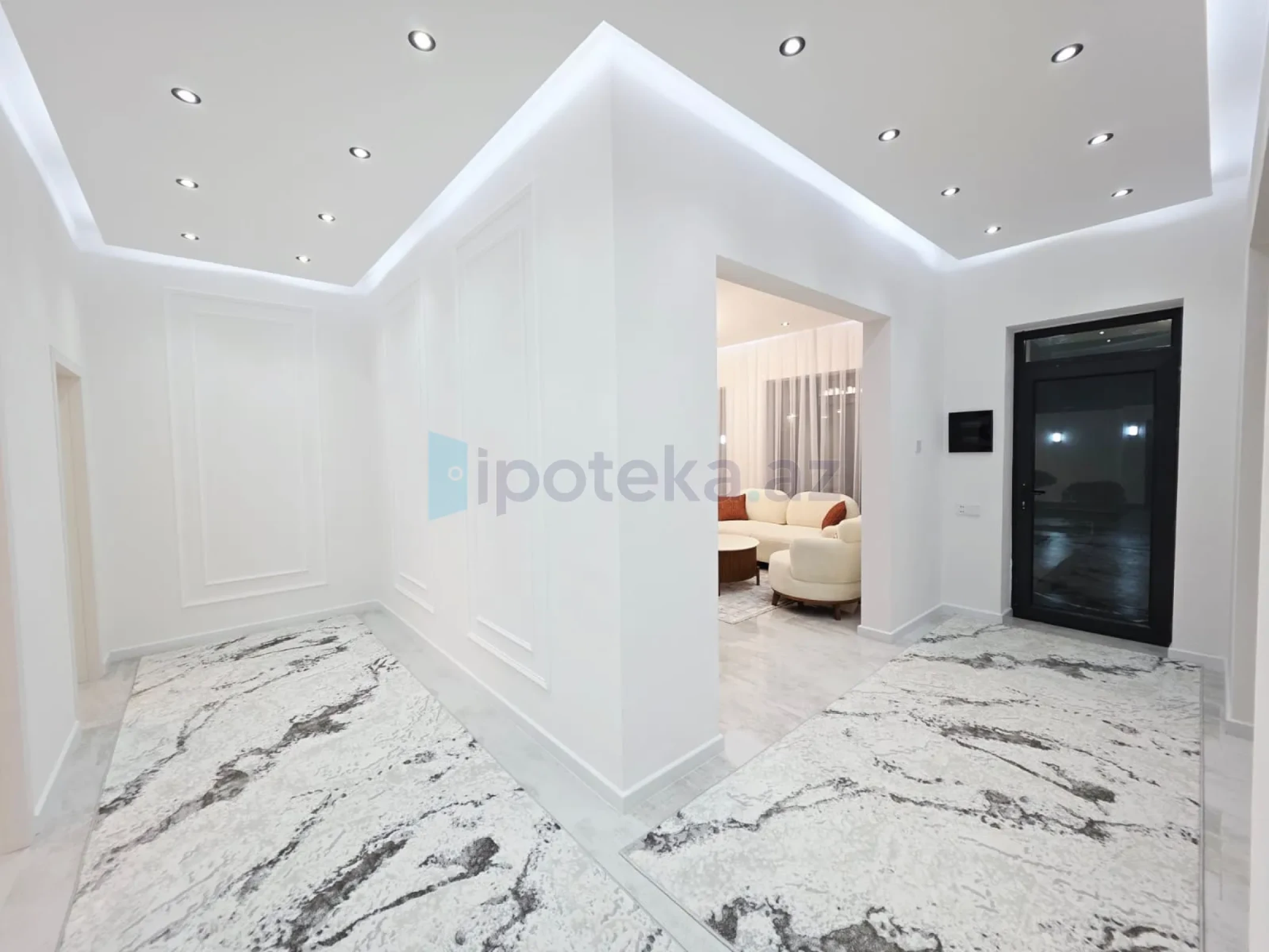 Satılır 4 otaqlı mənzil 160 m²