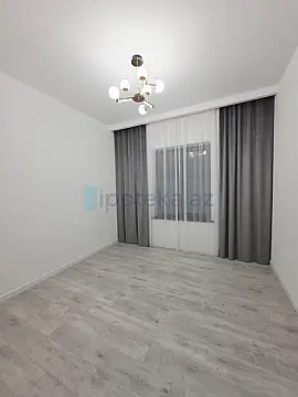 Satılır 4 otaqlı mənzil 160 m²