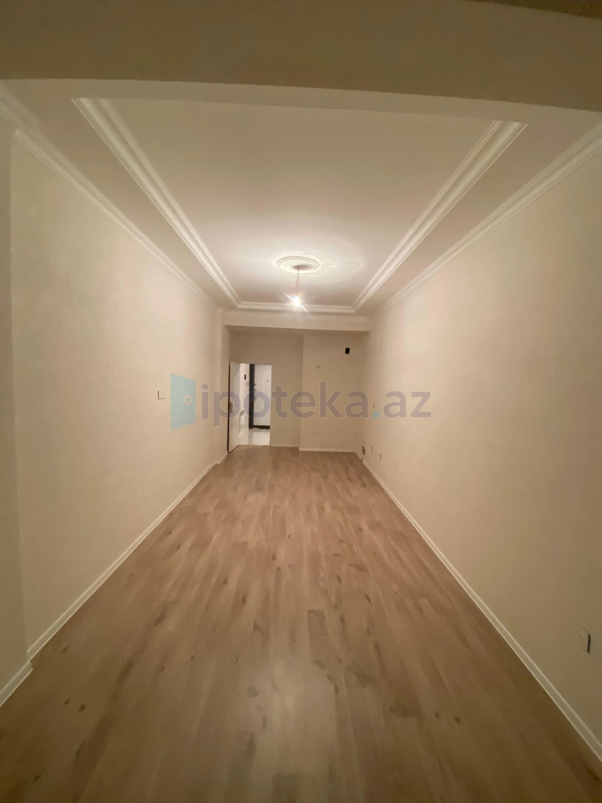 Satılır 2 otaqlı yeni tikili 74 m²