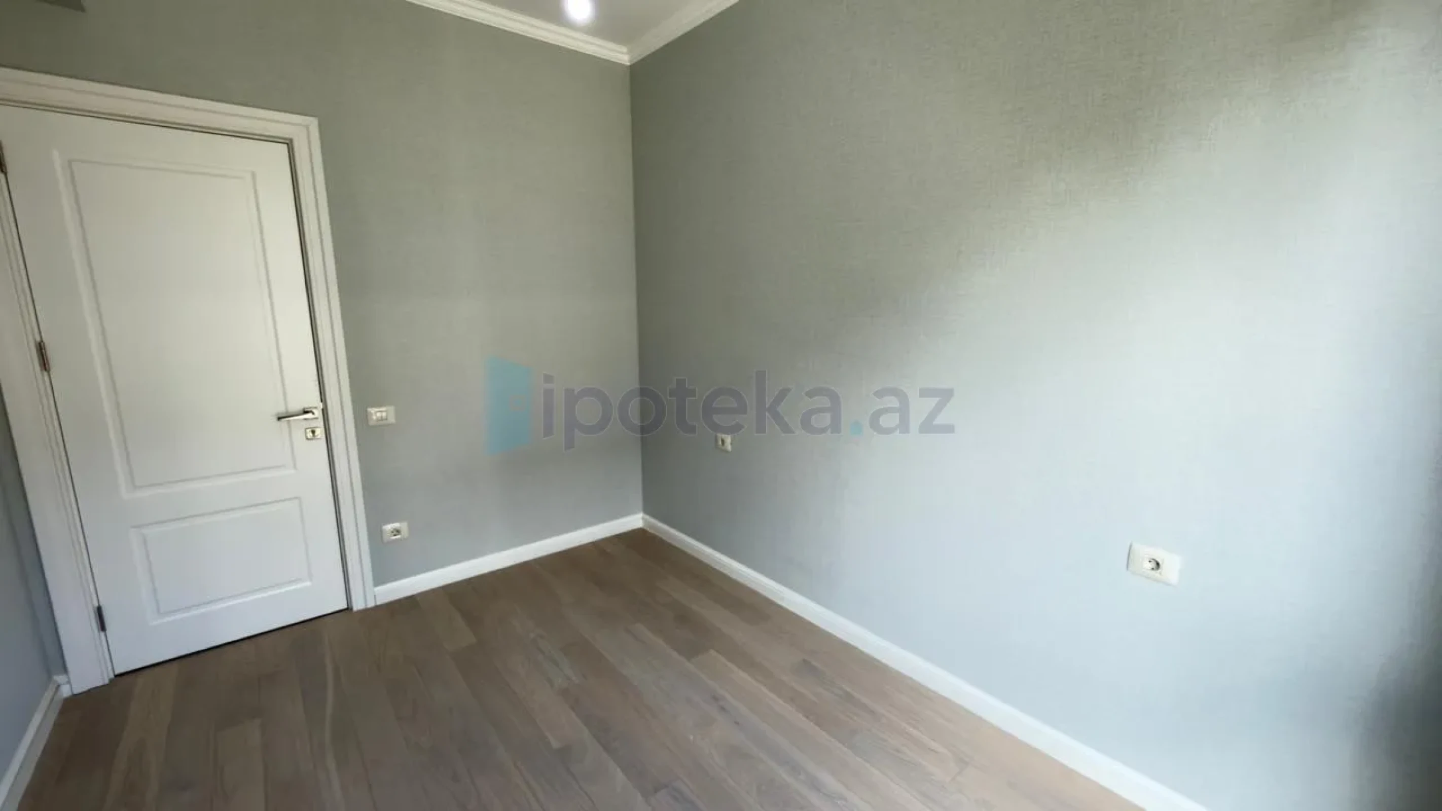 Satılır 3 otaqlı yeni tikili 83 m²