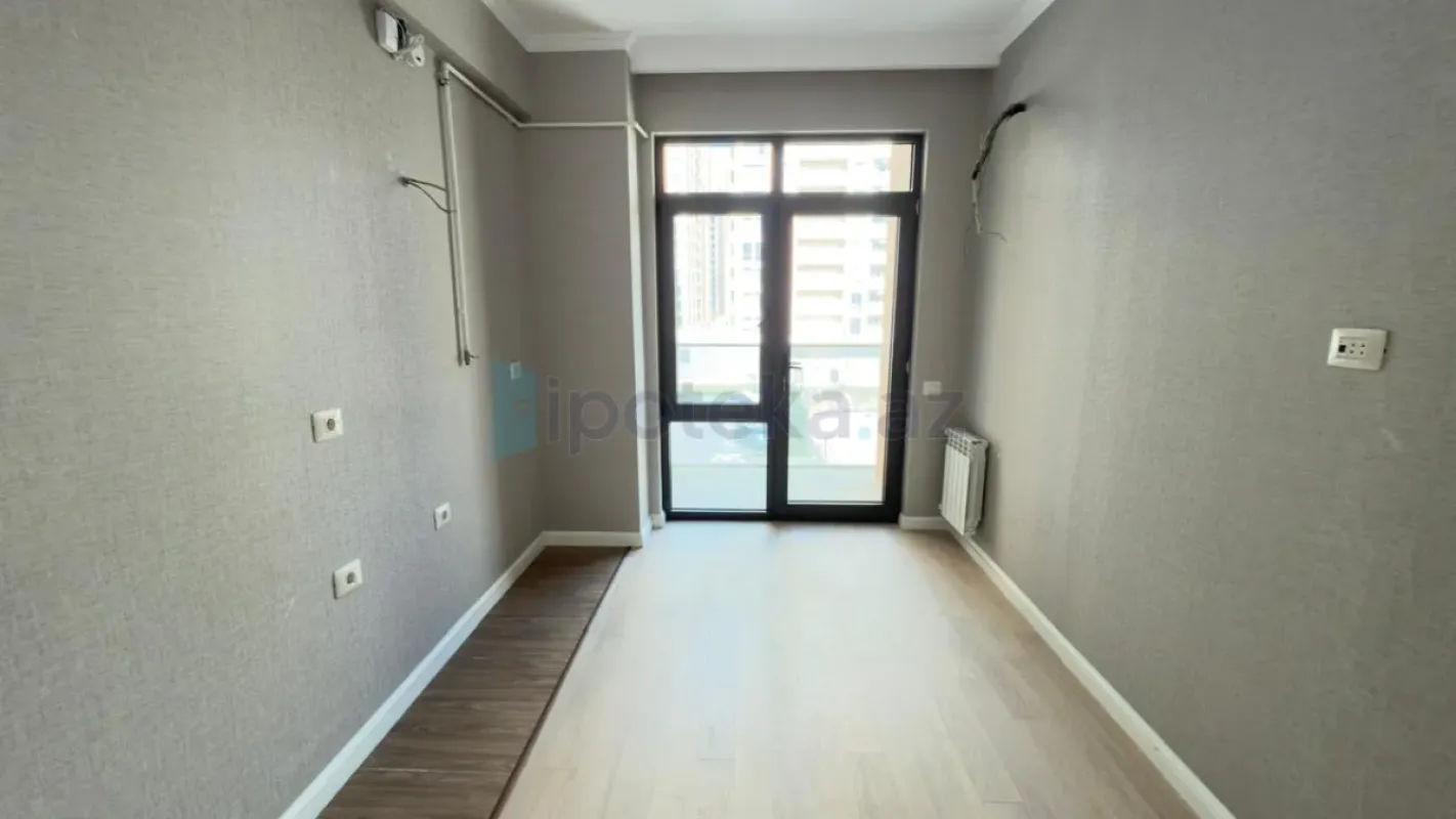 Satılır 3 otaqlı yeni tikili 83 m²