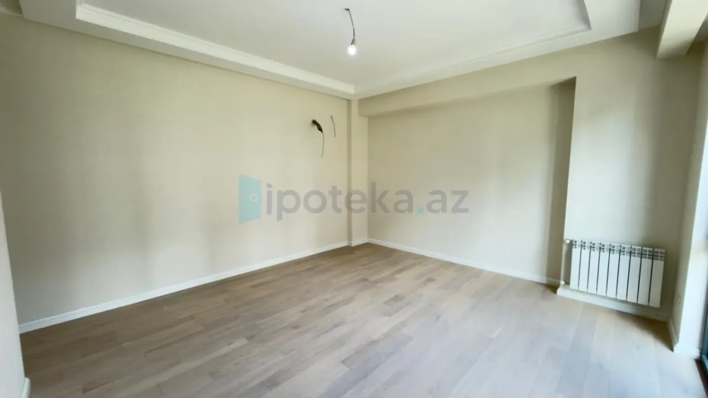 Satılır 3 otaqlı yeni tikili 83 m²