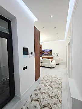 Satılır 4 otaqlı mənzil 120 m²