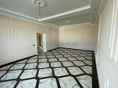 Satılır 6 otaqlı mənzil 260 m²