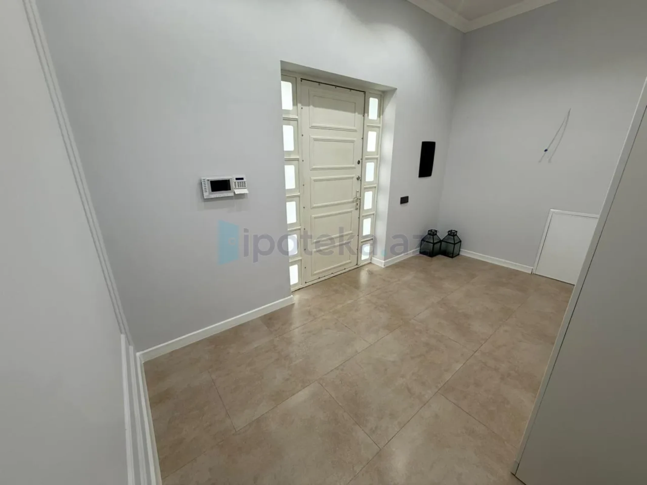 Satılır 4 otaqlı həyət evi 142 m²