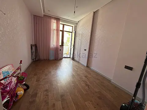 Satılır 3 otaqlı yeni tikili 105 m²