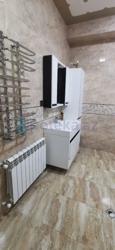 Satılır 4 otaqlı yeni tikili 170 m²