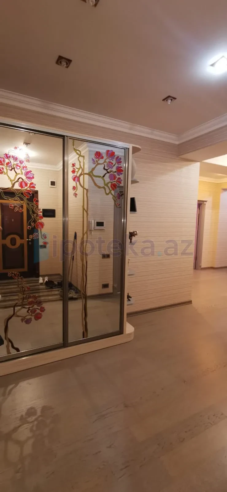 Satılır 4 otaqlı yeni tikili 170 m²