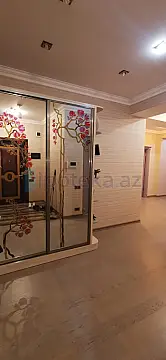 Satılır 4 otaqlı yeni tikili 170 m²