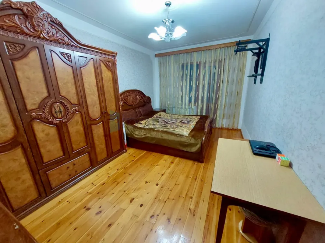 Satılır 3 otaqlı köhnə tikili 75 m²