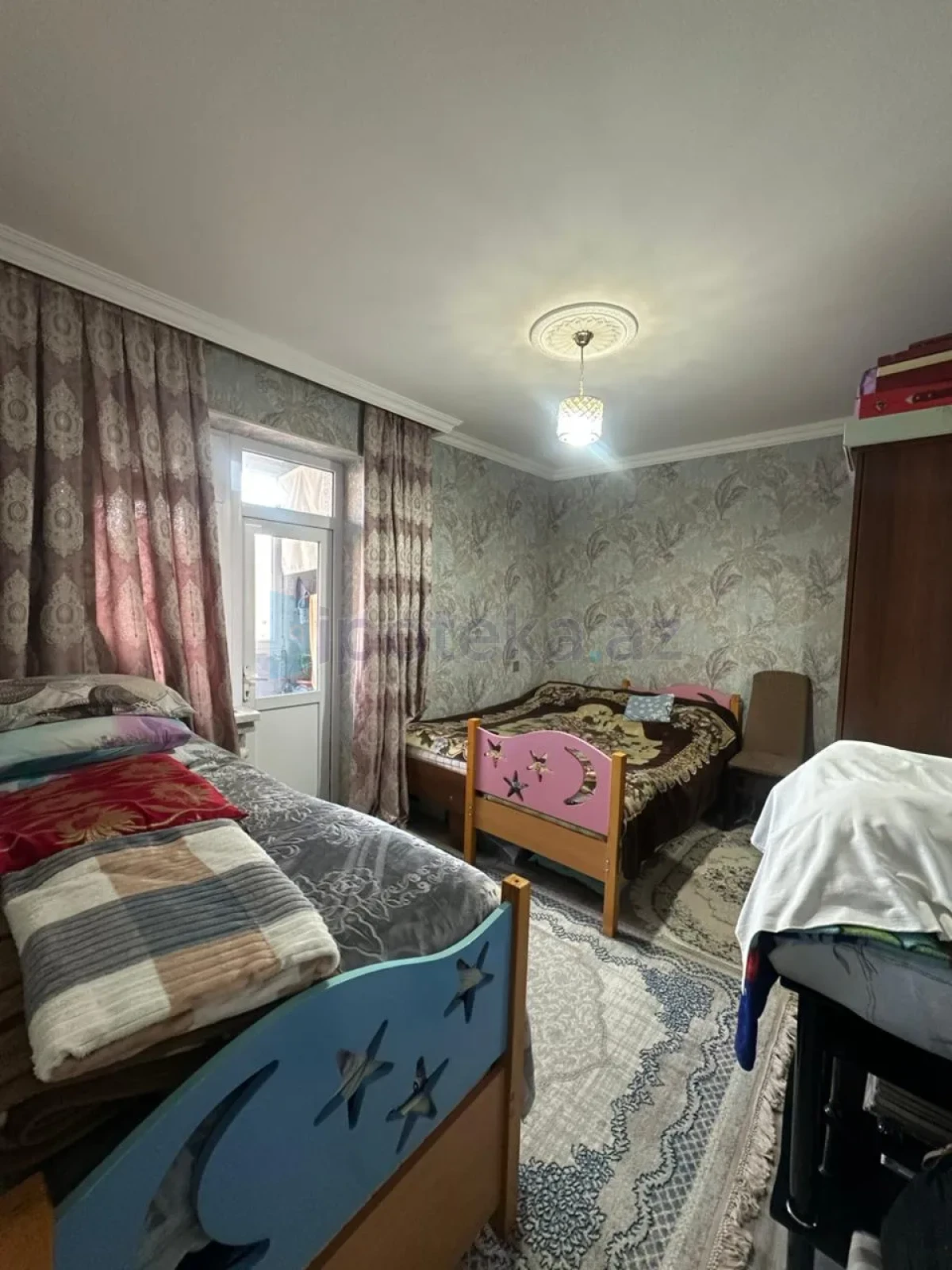 Satılır 2 otaqlı köhnə tikili 65 m²