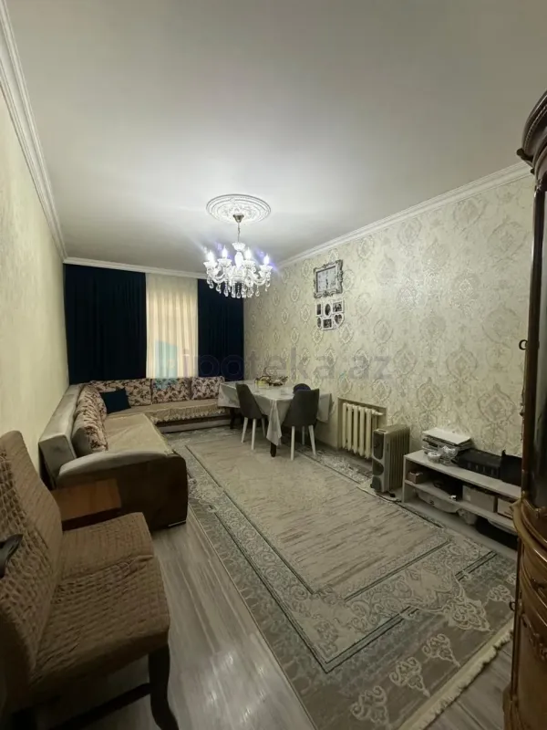 Satılır 2 otaqlı köhnə tikili 65 m²
