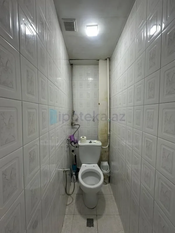 Satılır 2 otaqlı köhnə tikili 65 m²