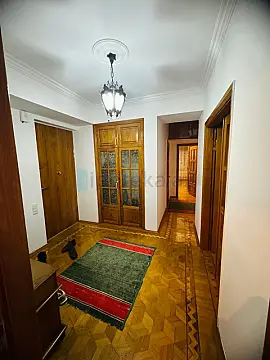 Satılır 3 otaqlı köhnə tikili 100 m²