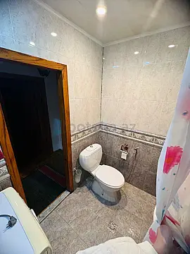 Satılır 3 otaqlı köhnə tikili 100 m²