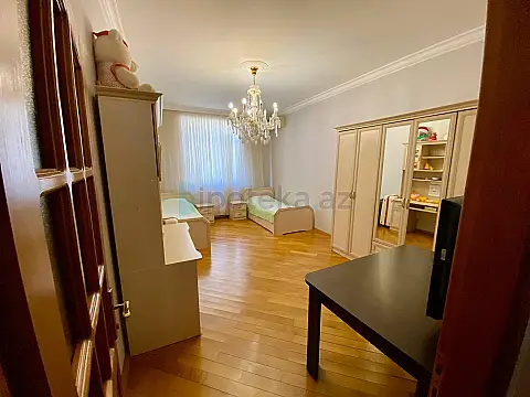 Satılır 3 otaqlı yeni tikili 141 m²