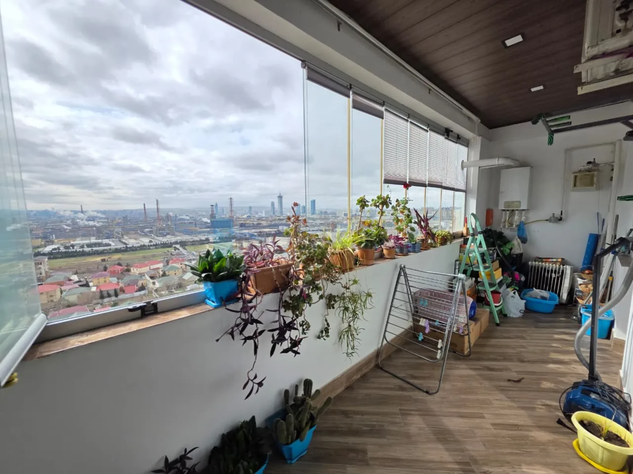 Satılır 3 otaqlı yeni tikili 79 m²