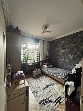 Satılır 3 otaqlı köhnə tikili 74 m²