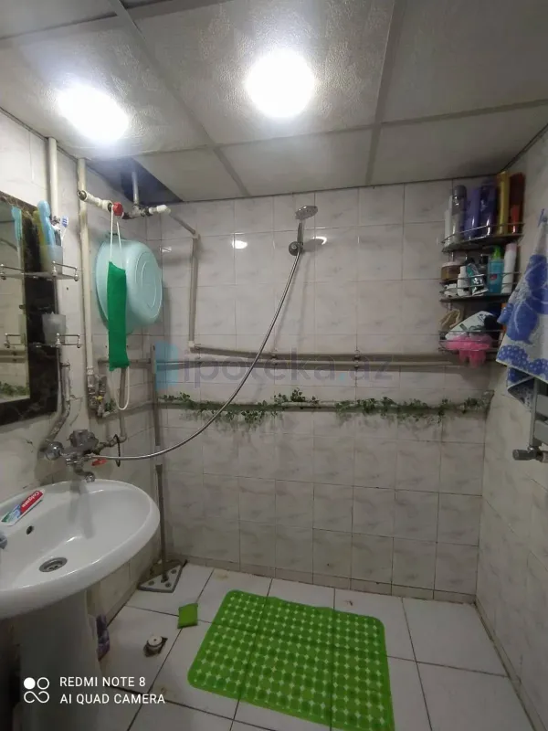 Satılır 3 otaqlı köhnə tikili 74 m²