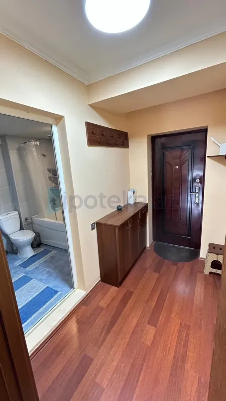 Satılır 1 otaqlı köhnə tikili 36 m²