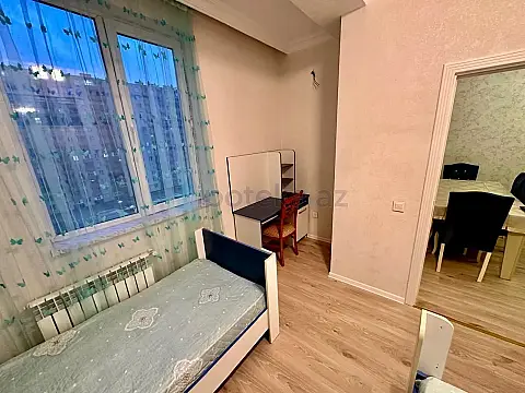 Satılır 3 otaqlı yeni tikili 75 m²